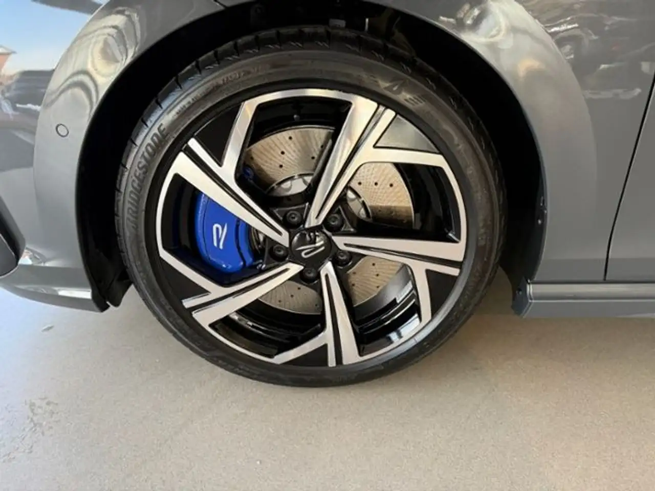 Volkswagen Golf 13