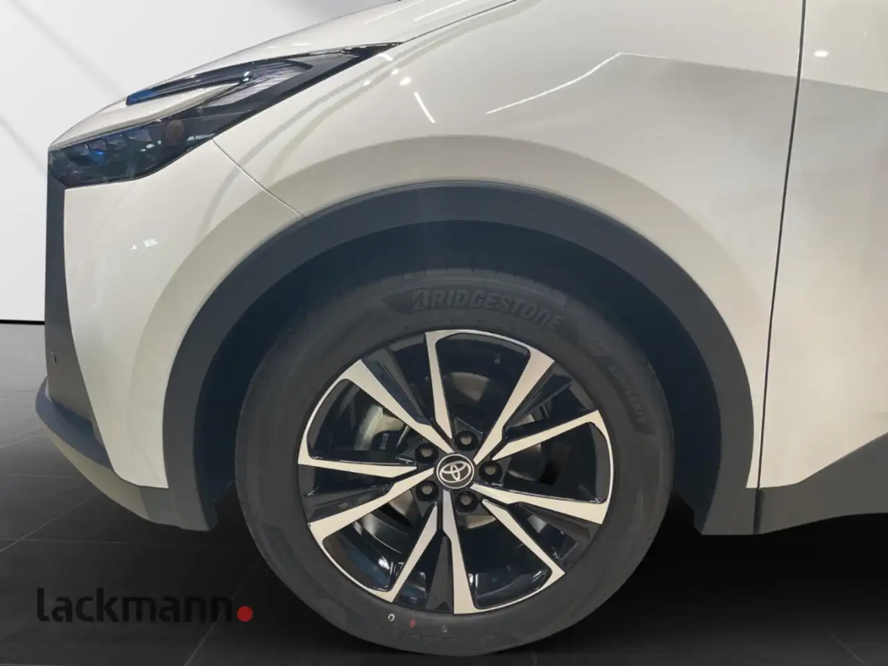 Toyota C-HR 8