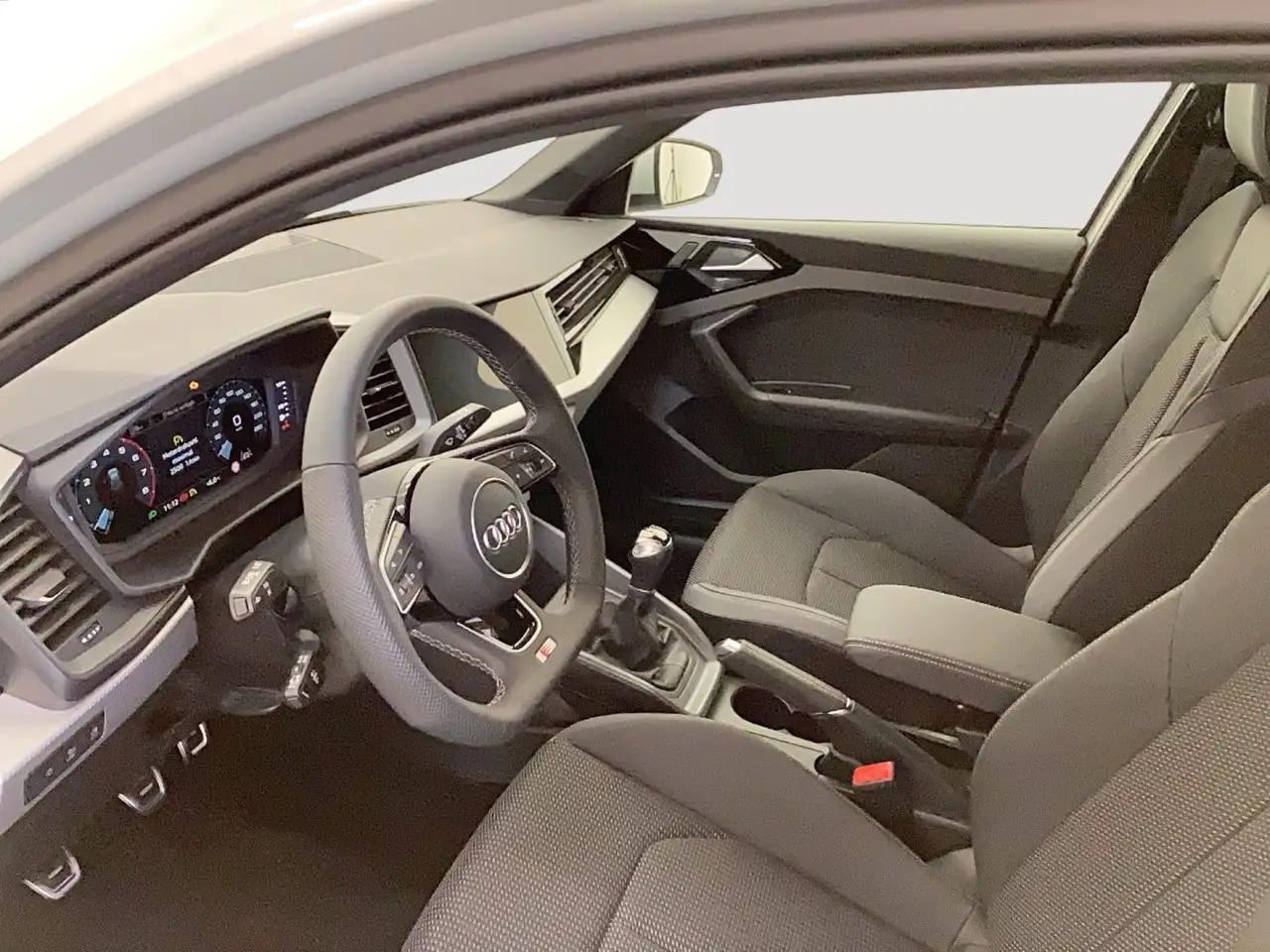 Audi A1 30 6