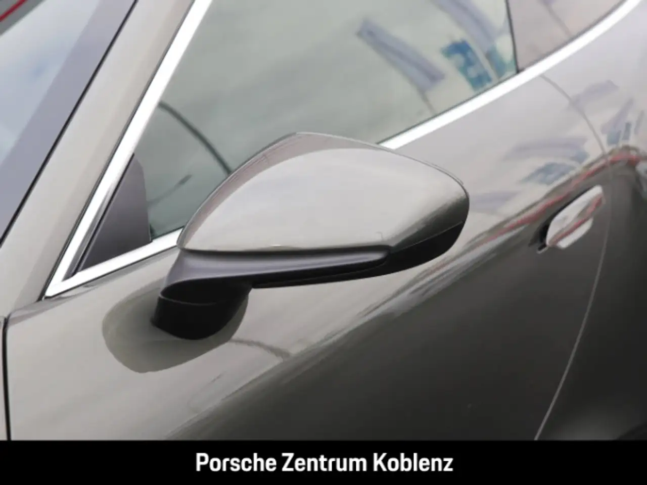 Porsche 992 9