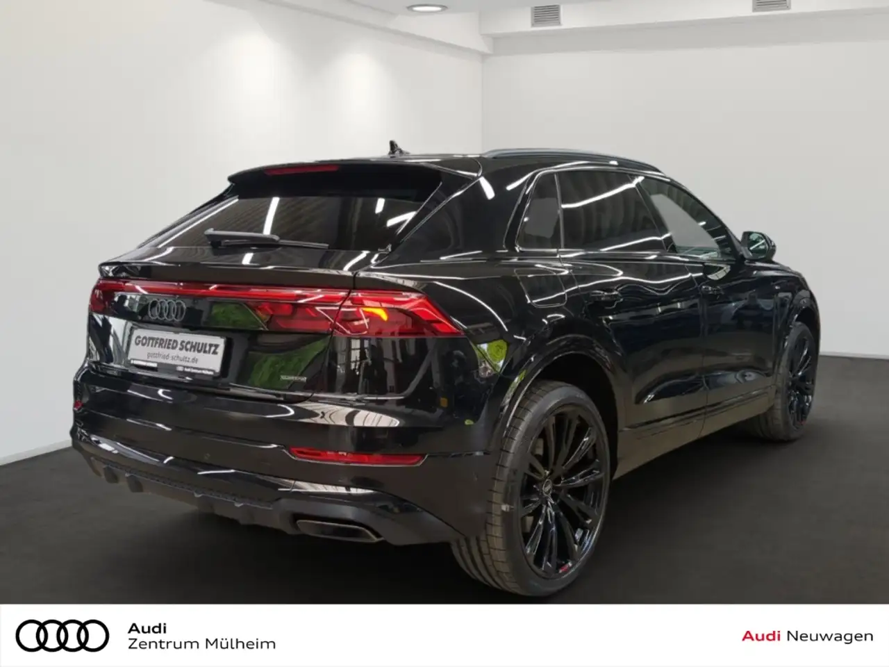 Audi Q8 3