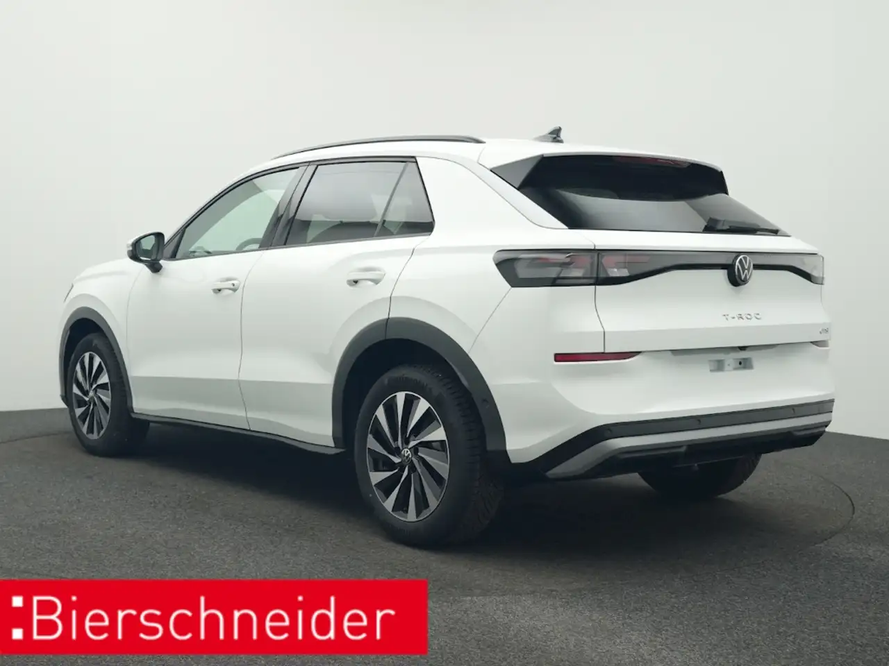 Volkswagen T-Roc 3