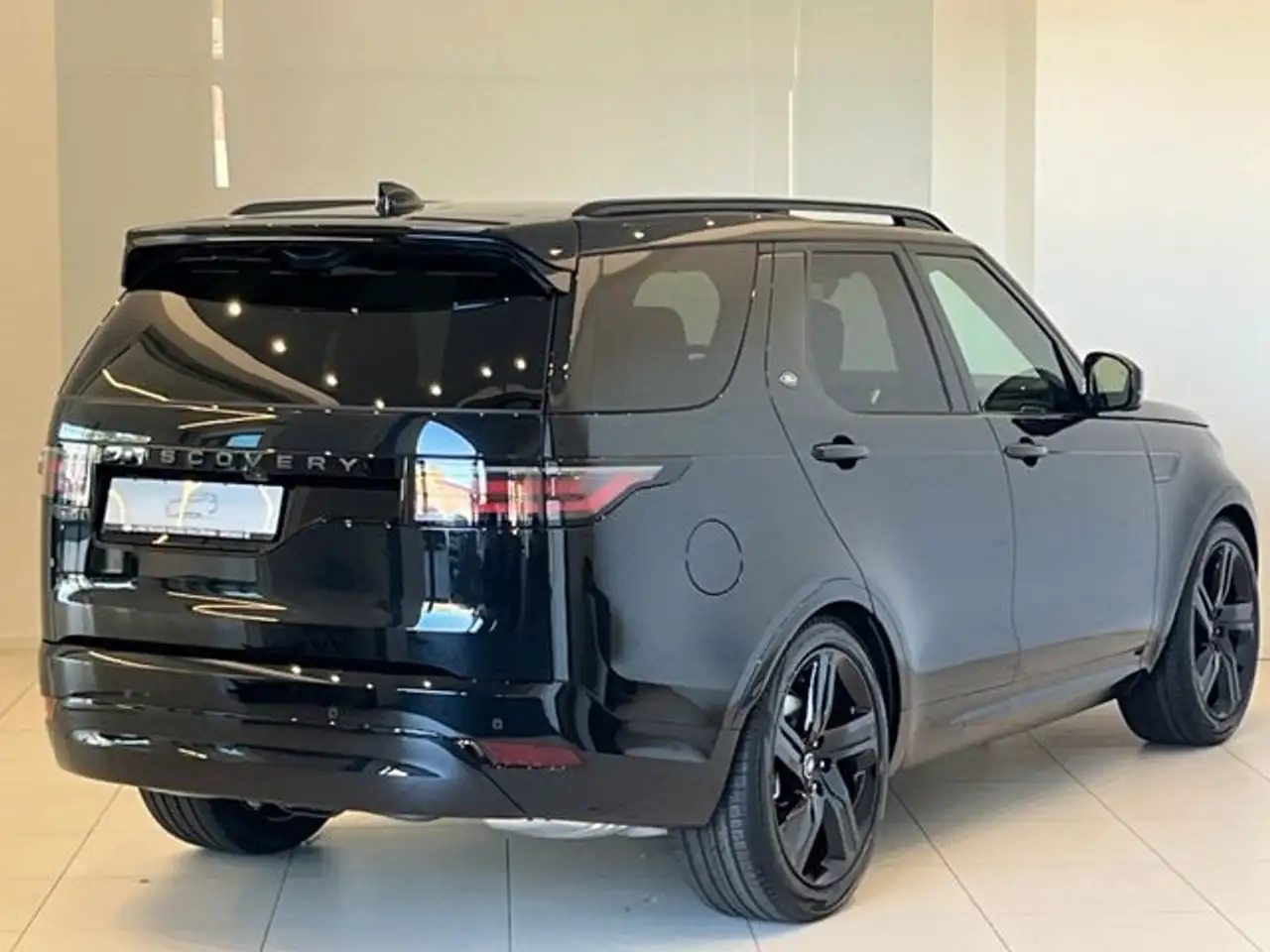 Land Rover Discovery 5 2