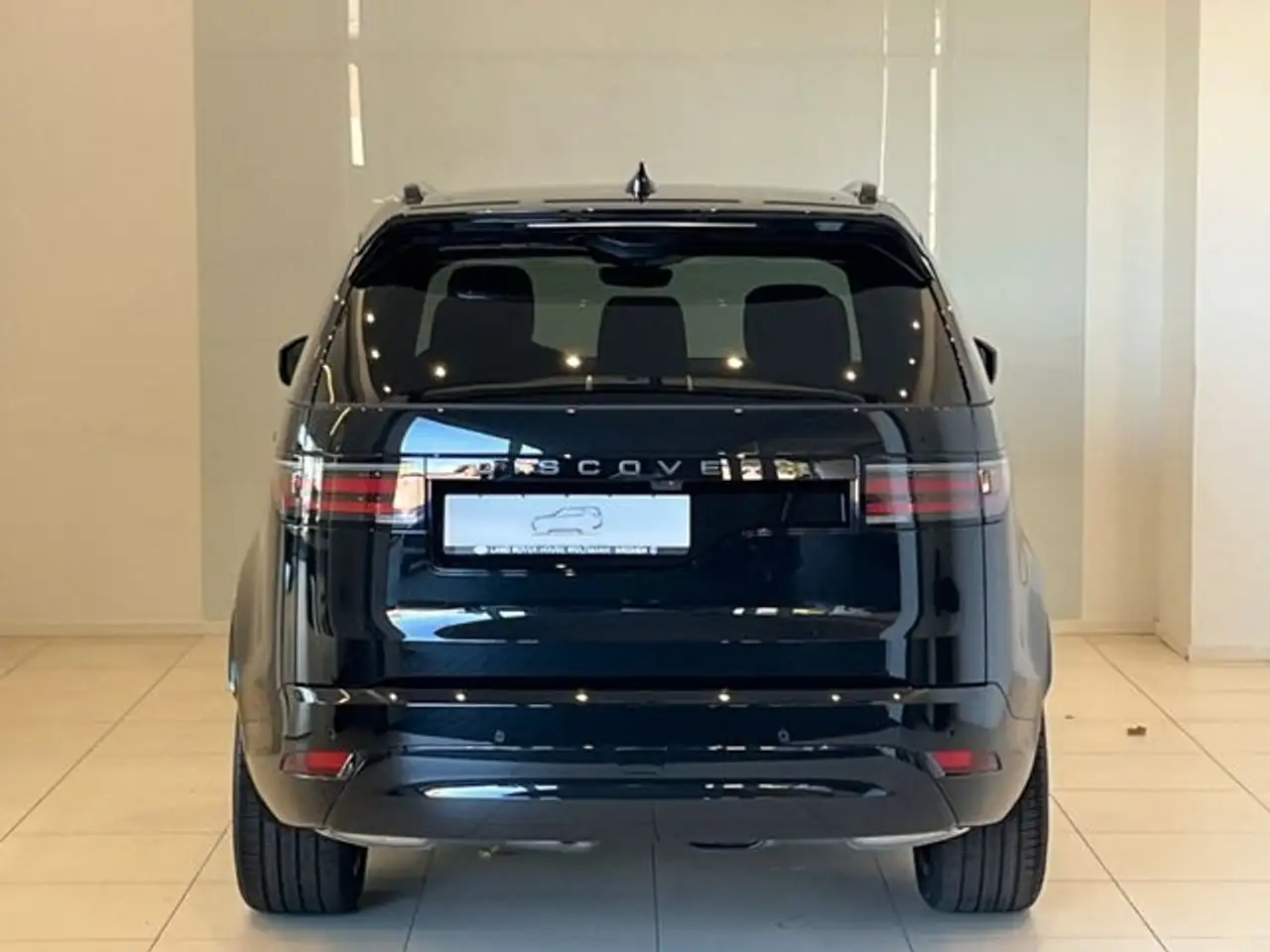 Land Rover Discovery 5 7