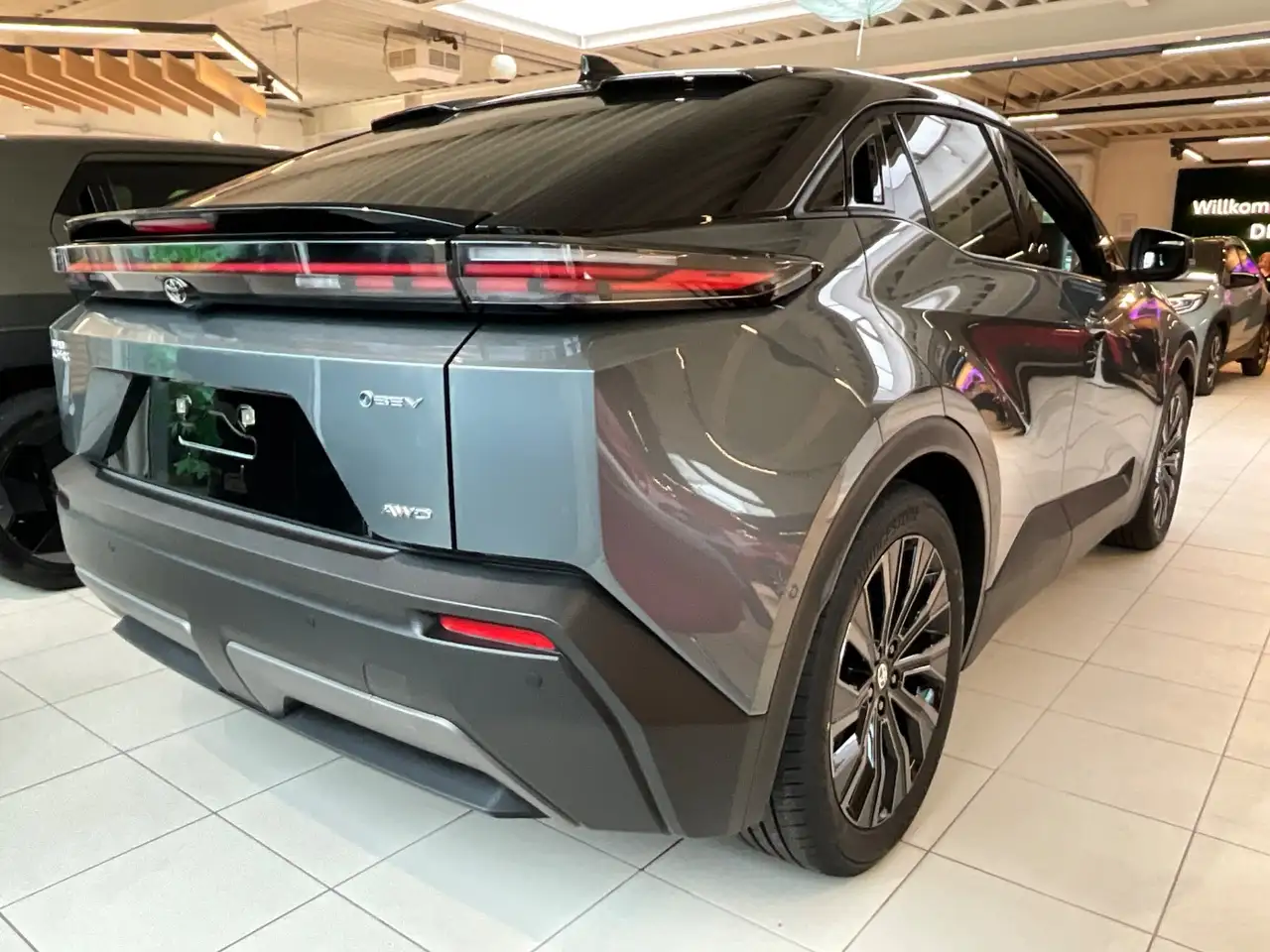 Toyota C-HR 5