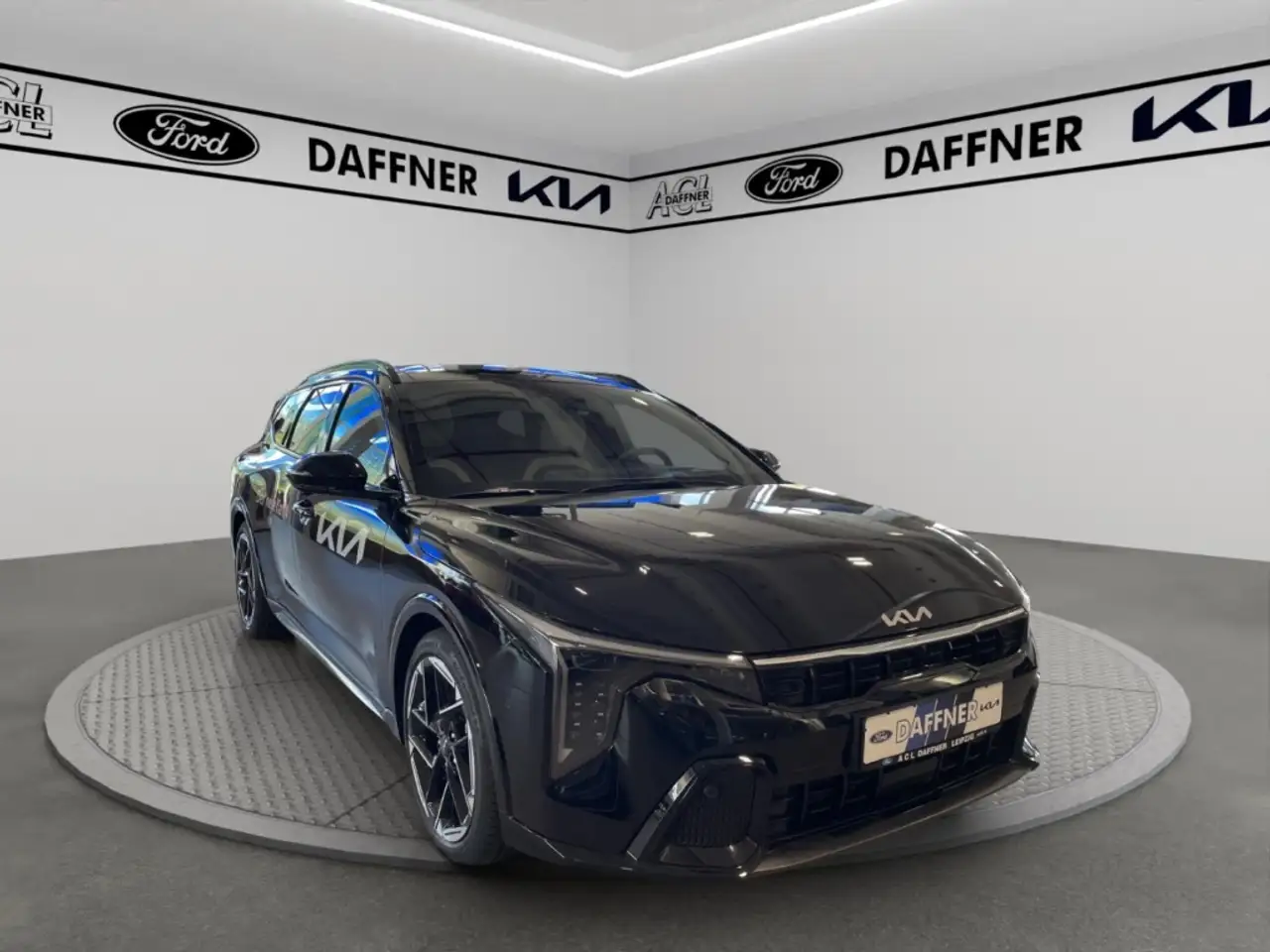 Kia K4 8