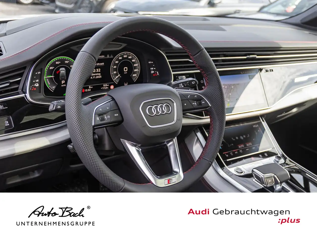 Audi Q7 11