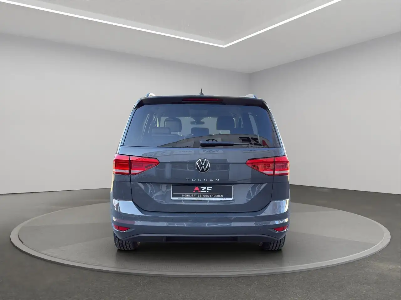 Volkswagen Touran 7