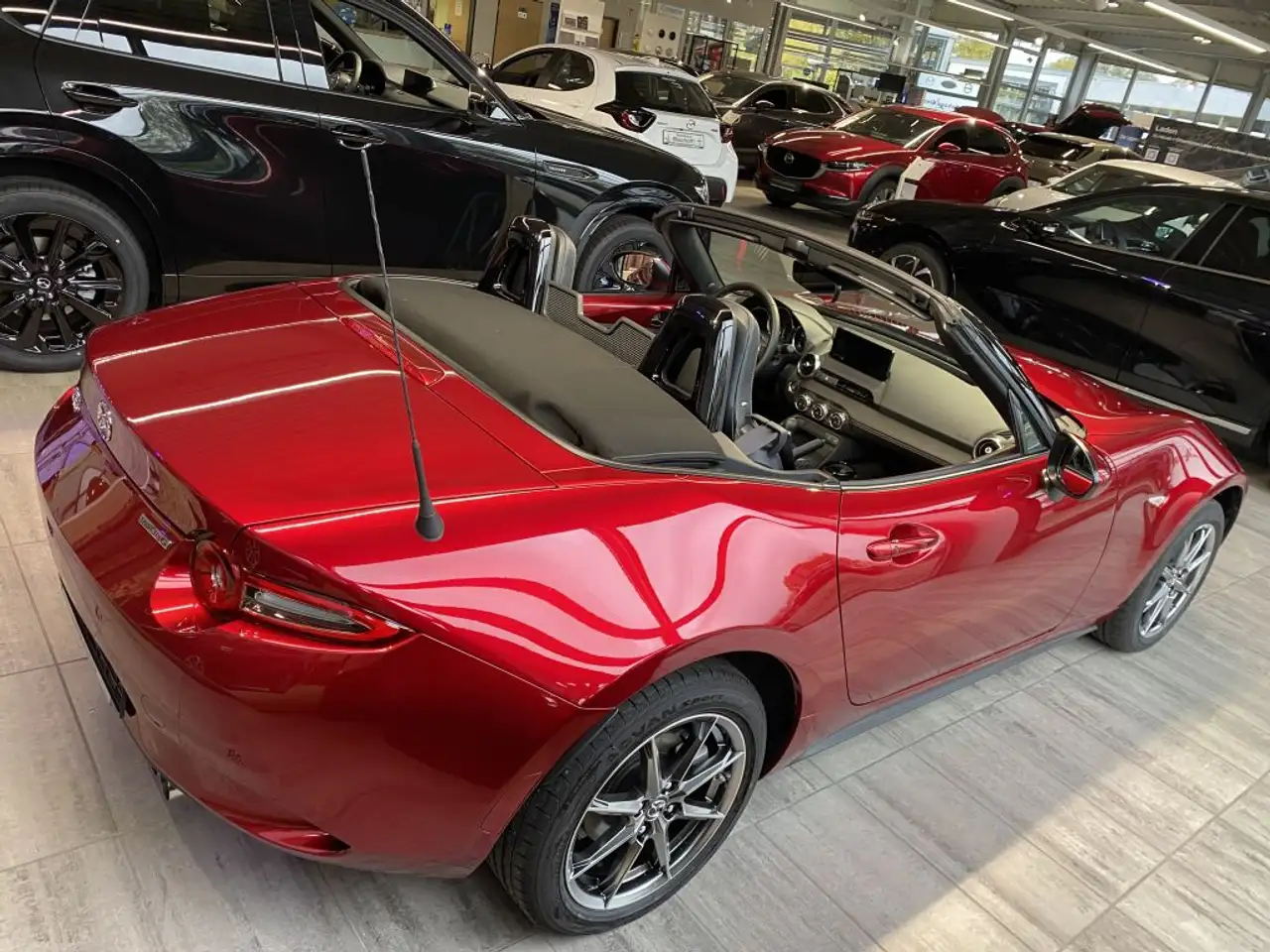 Mazda MX-5 6