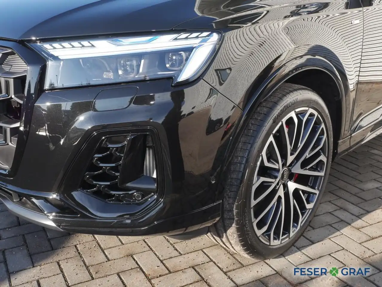 Audi Q7 11