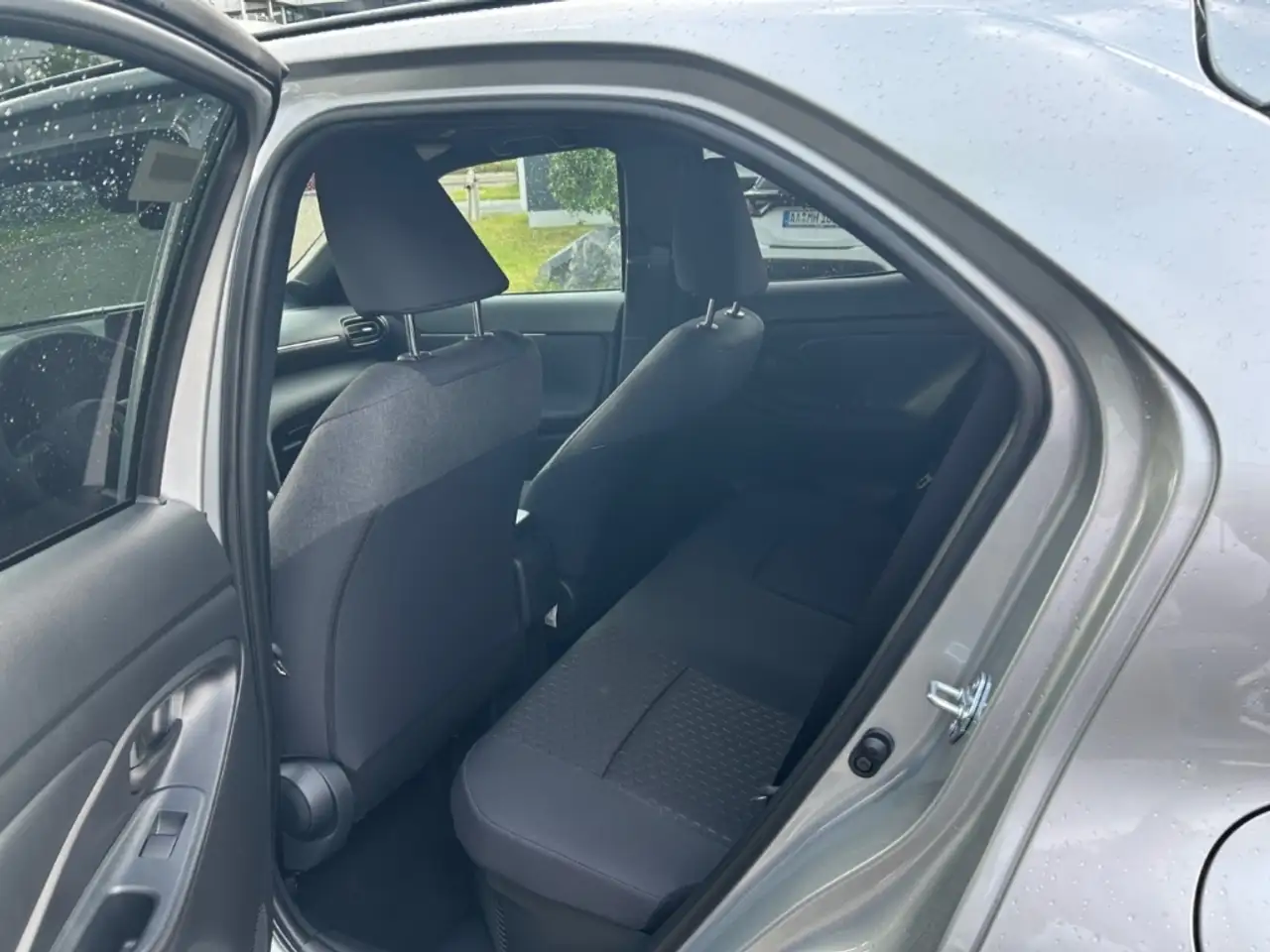 Toyota Yaris 12