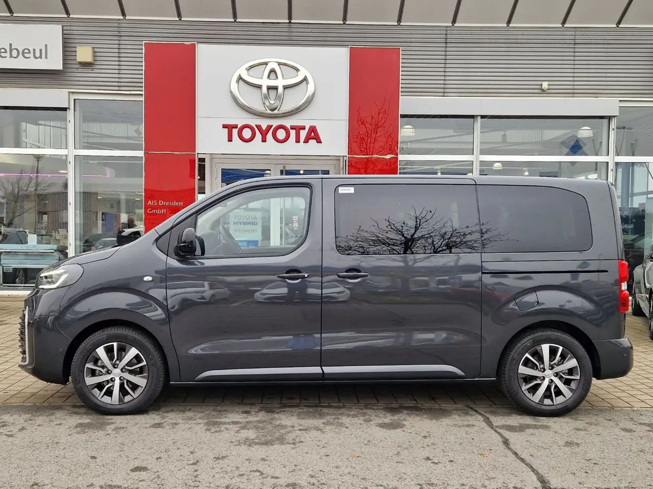 Toyota Proace 5