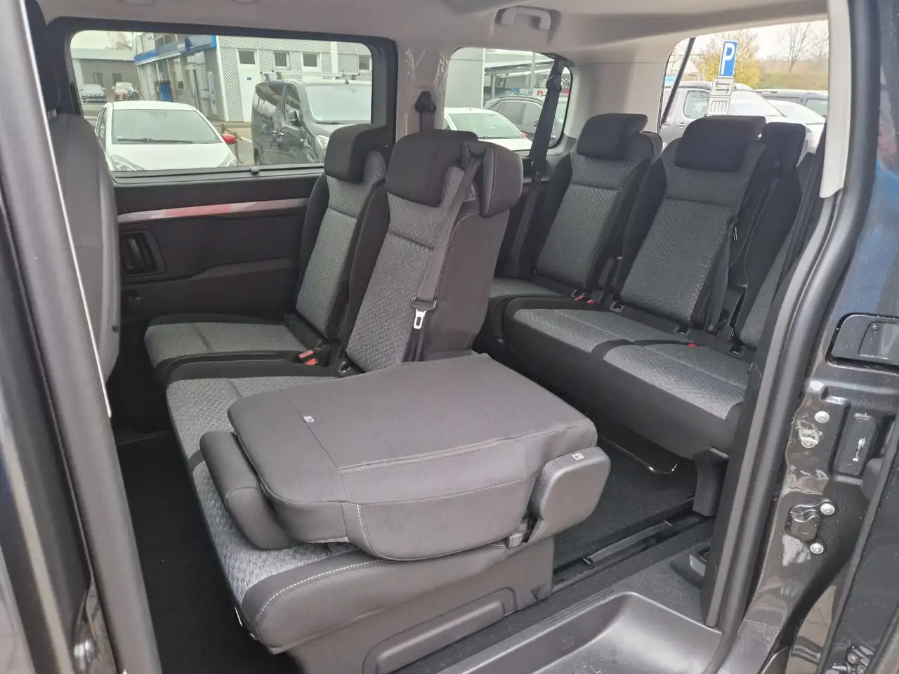 Toyota Proace 12