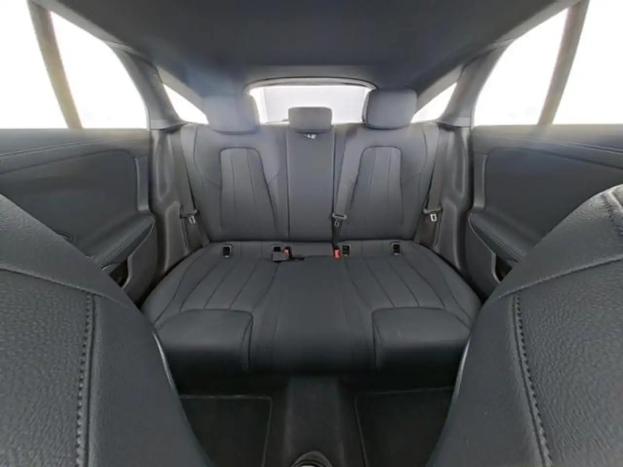 Mercedes-Benz CLA 200 6