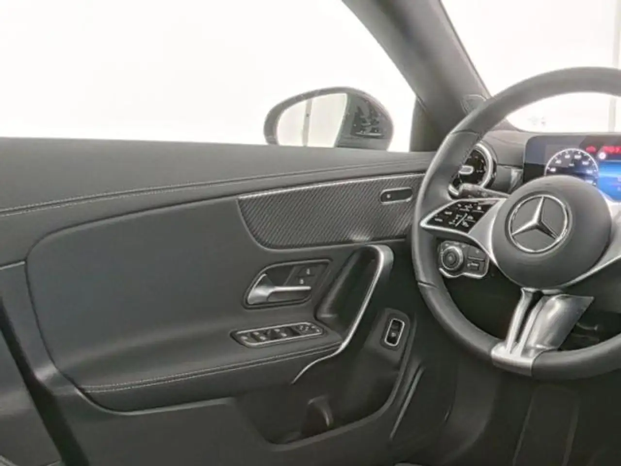 Mercedes-Benz CLA 200 9