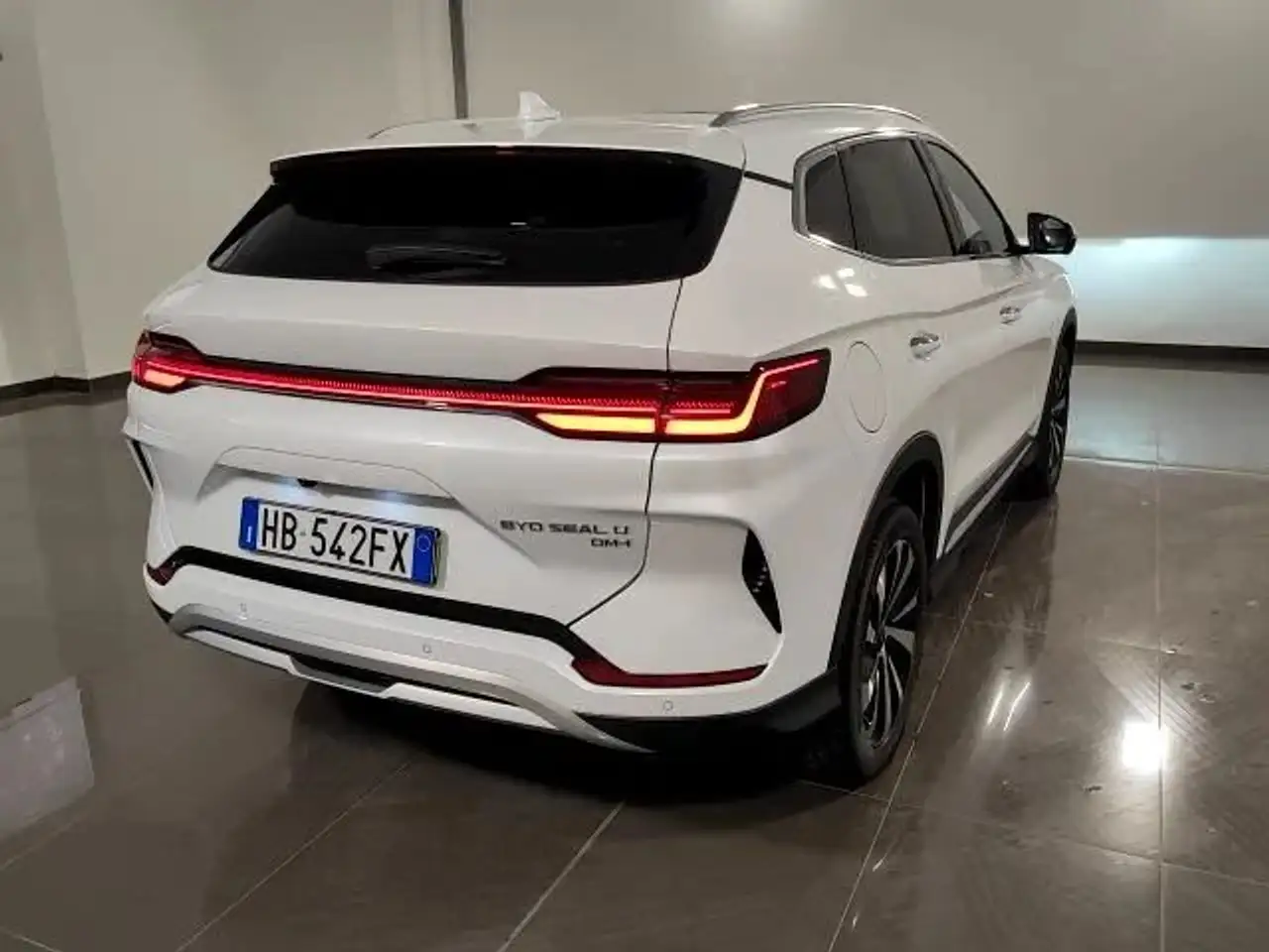 BYD Seal 4