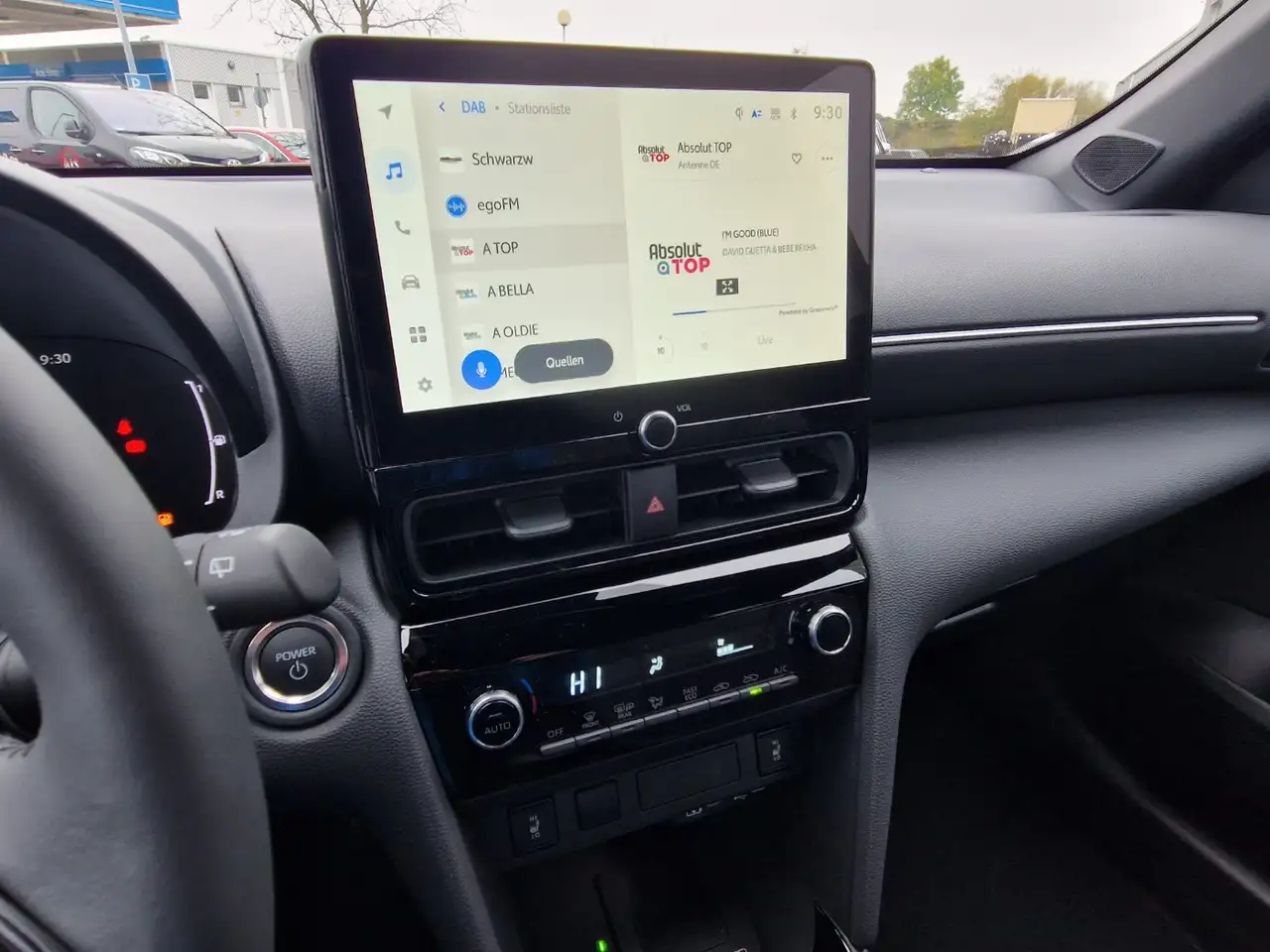 Toyota Yaris 14