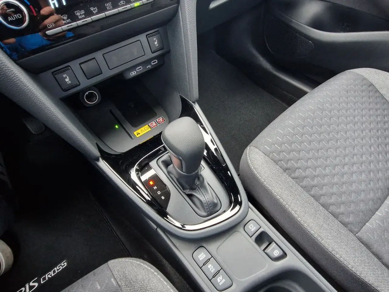 Toyota Yaris 16