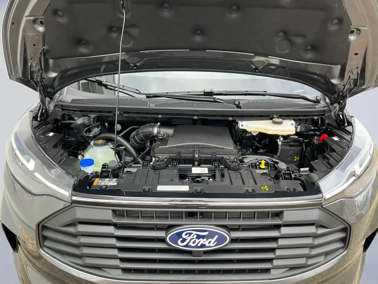 Ford Transit 9