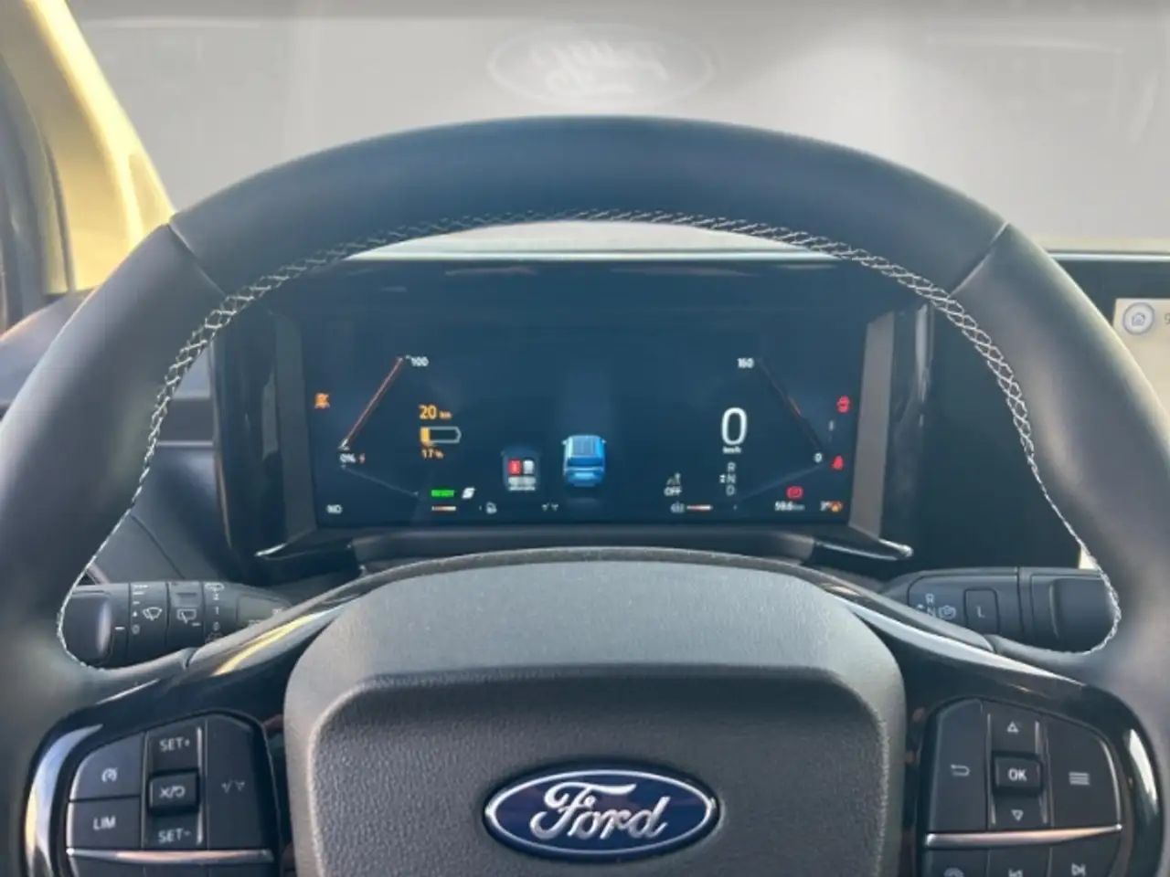 Ford Tourneo 8