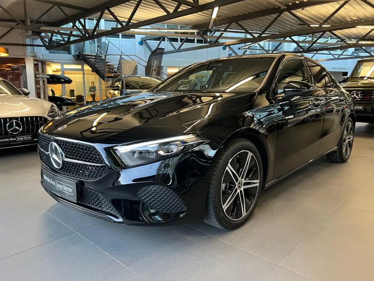 Mercedes-Benz A 180 2