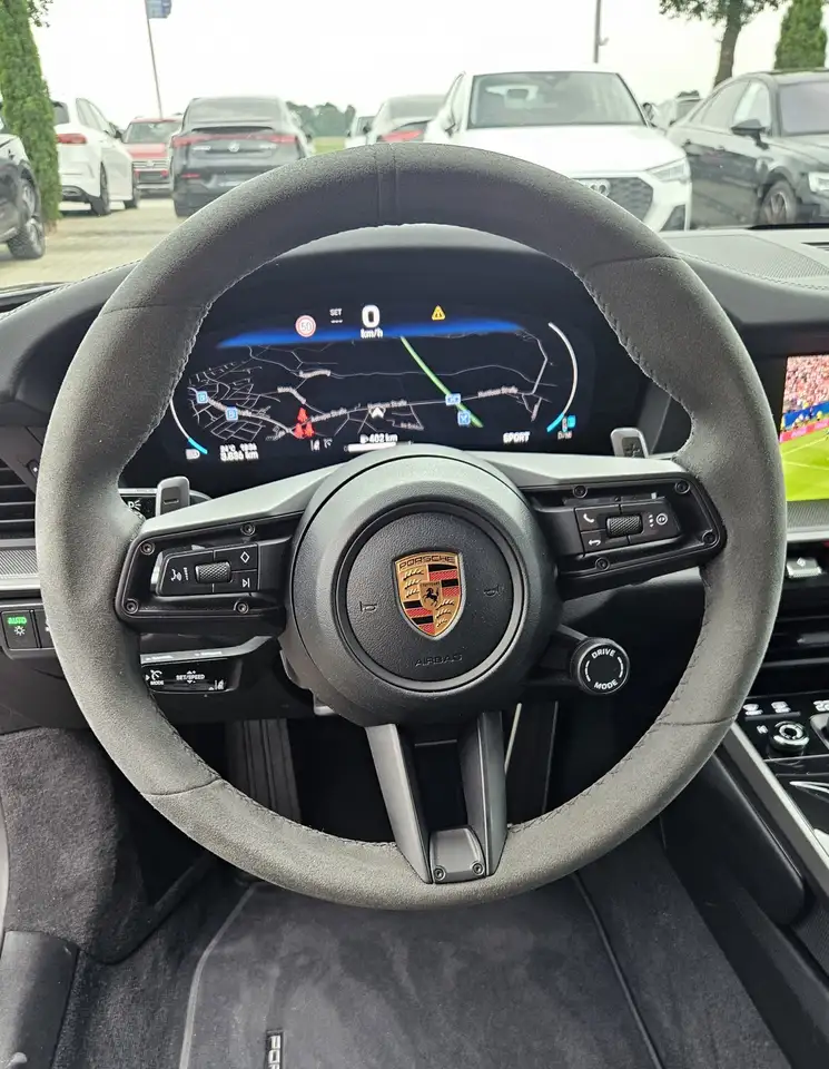 Porsche 992 10