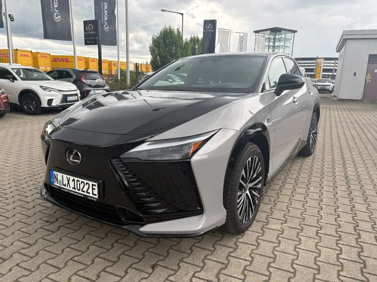 Lexus RZ
