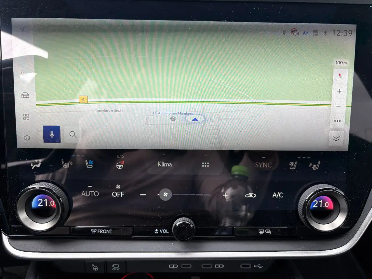Lexus RZ 11