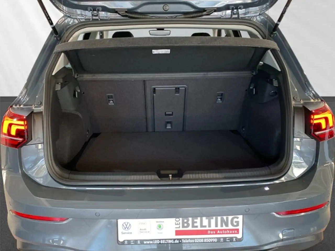 Volkswagen Golf VIII 6