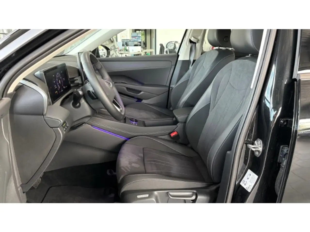 Volkswagen T-Roc 10