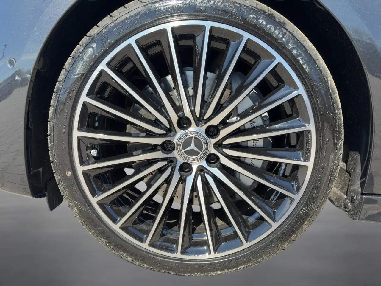 Mercedes-Benz C 300 12