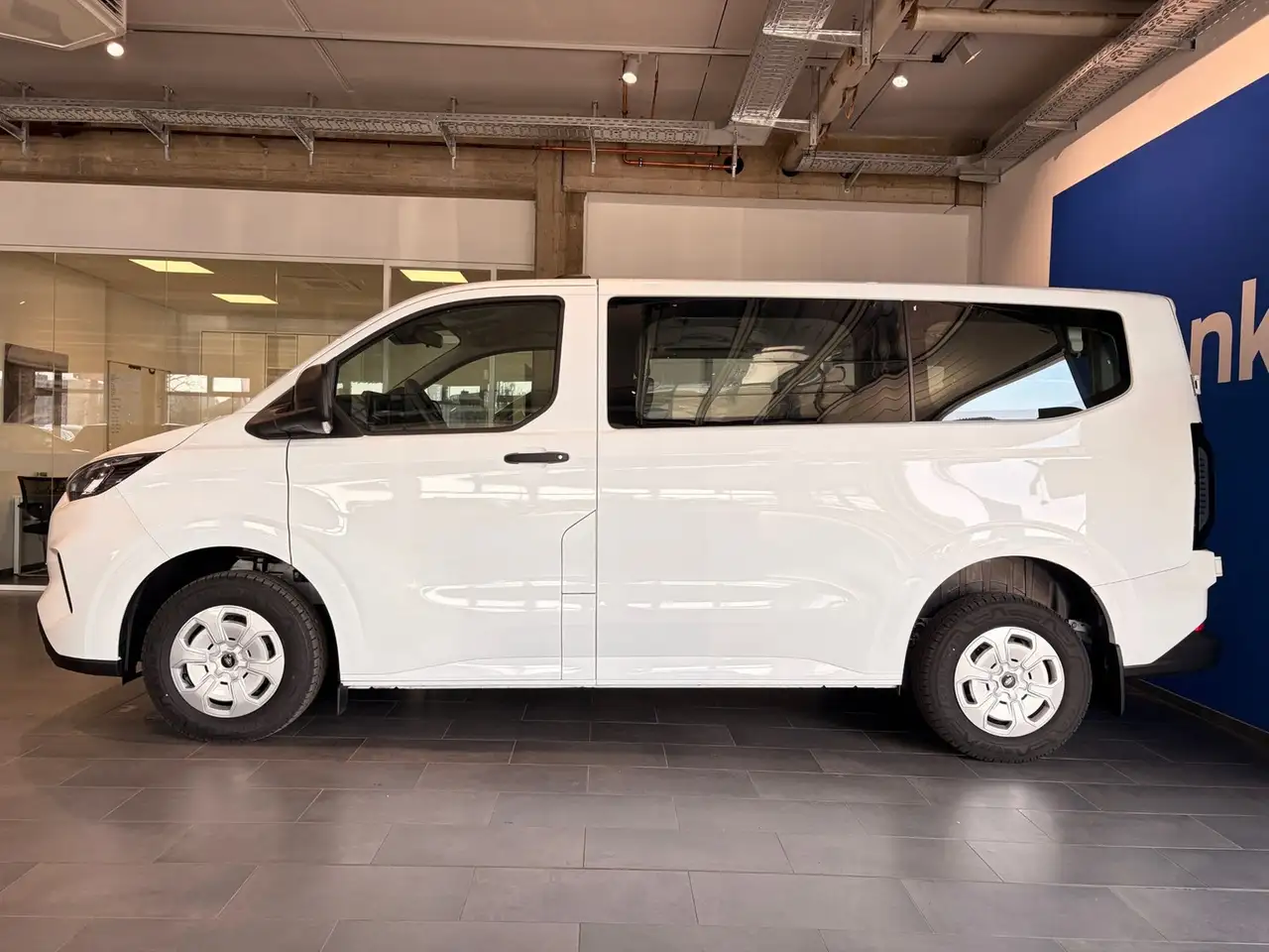 Ford Transit 7