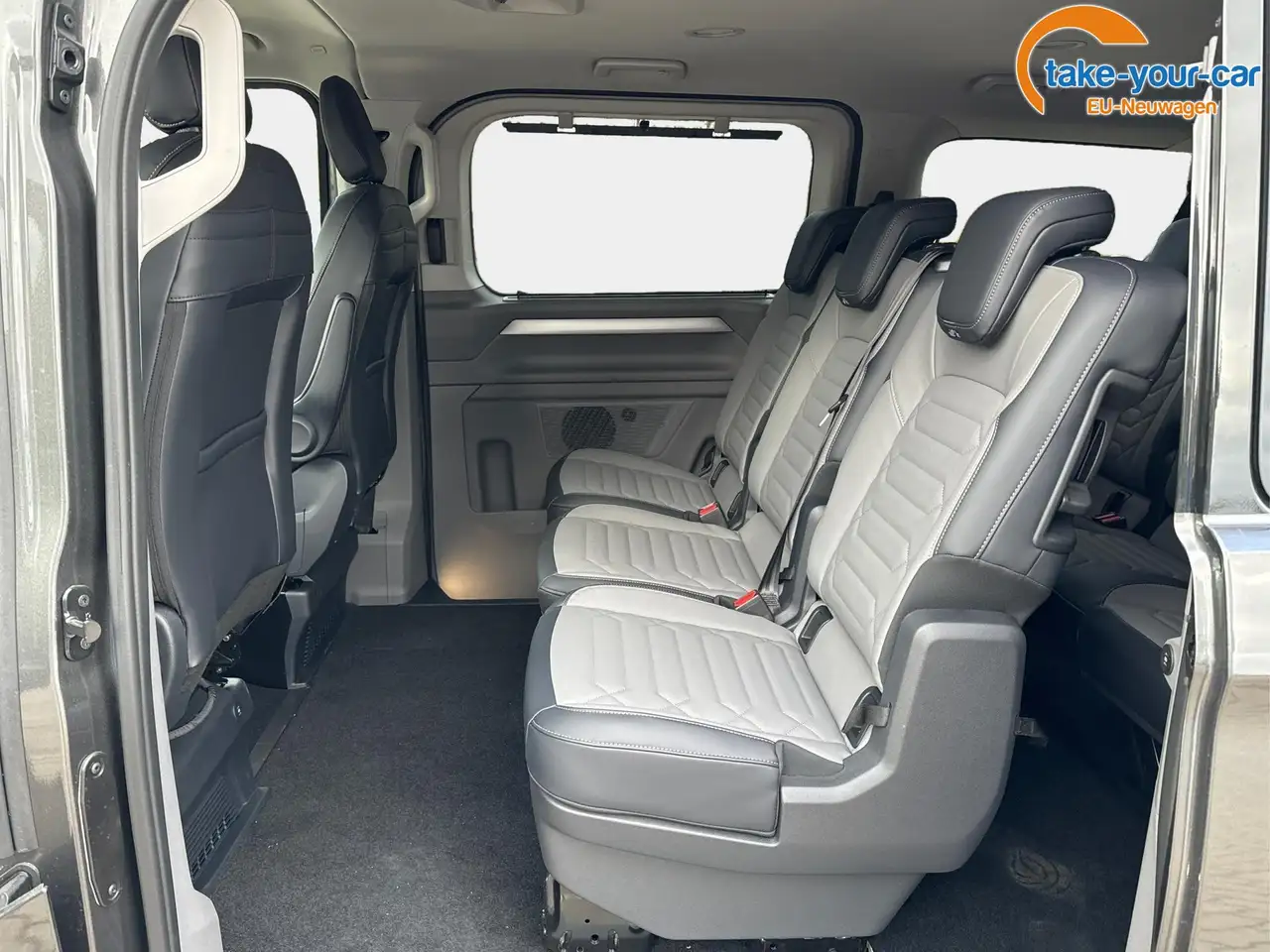 Volkswagen T7 Caravelle 16