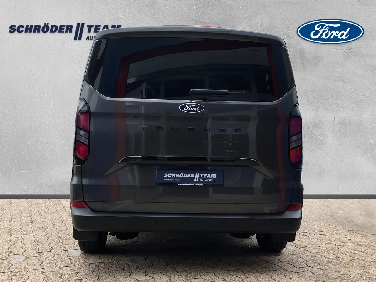 Ford Tourneo 4