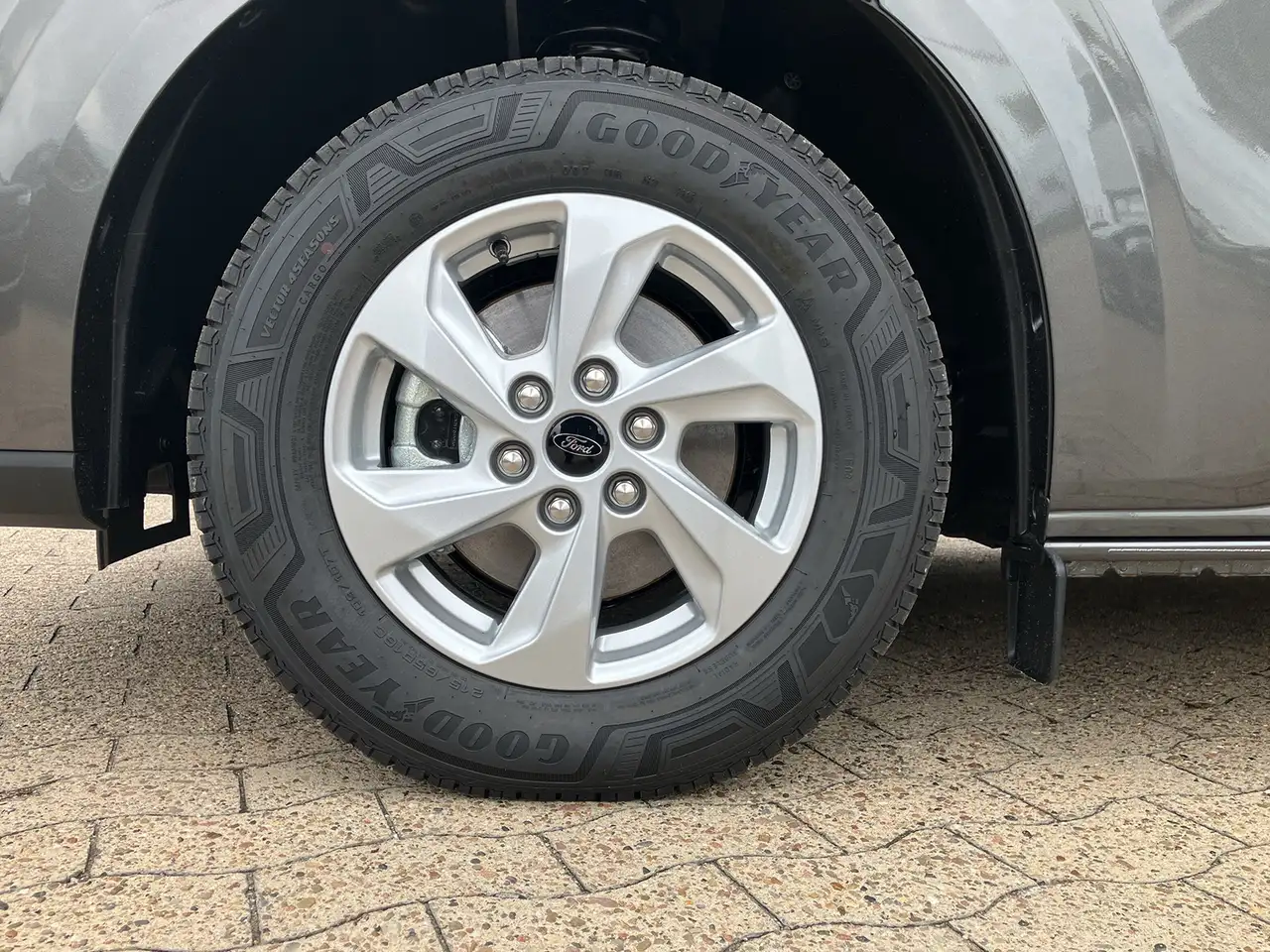 Ford Tourneo 5
