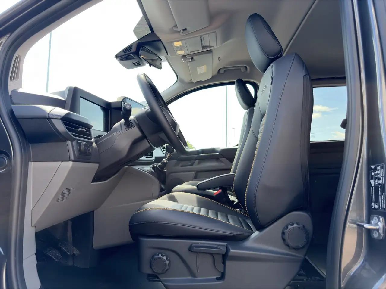 Ford Transit 16