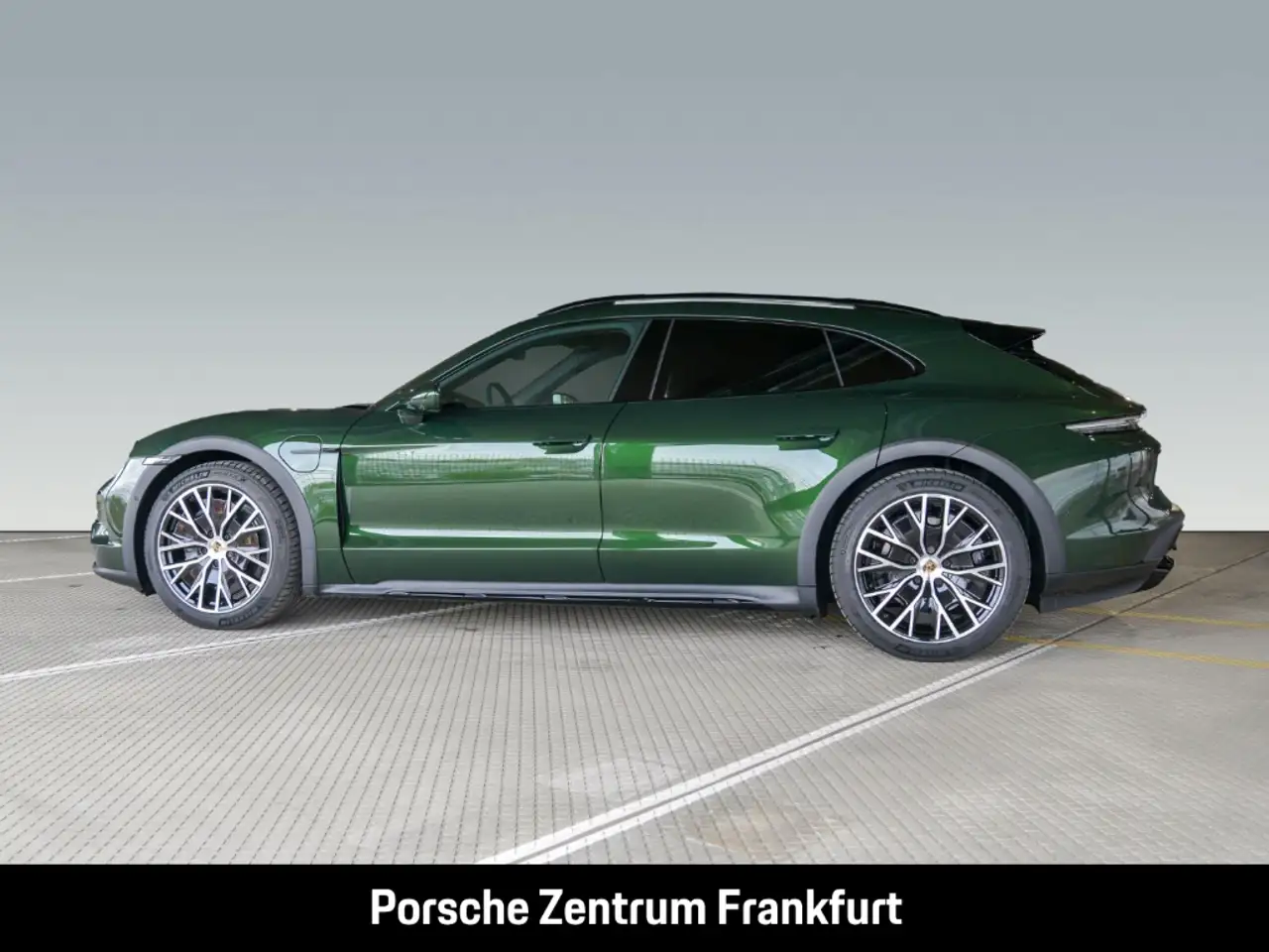 Porsche Taycan 4 2