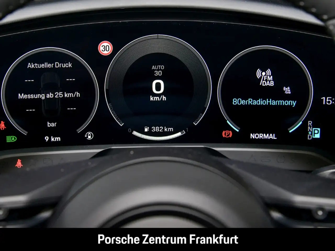 Porsche Taycan 4 14