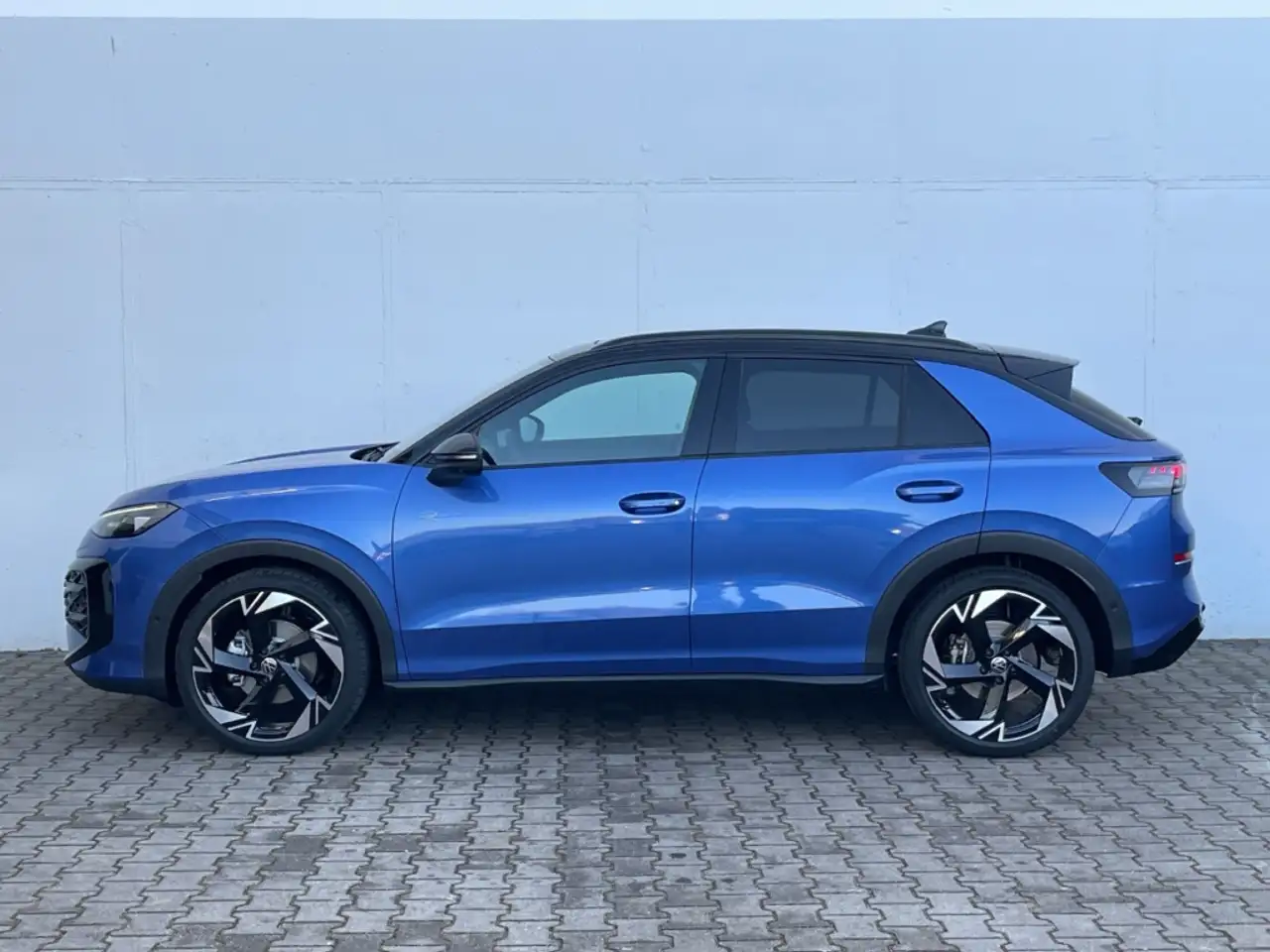 Volkswagen T-Roc 4