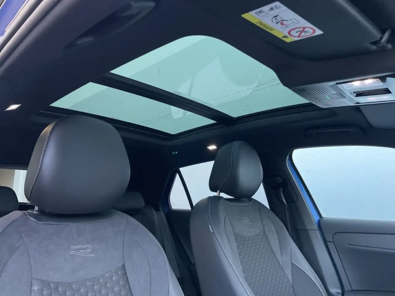 Volkswagen T-Roc 8