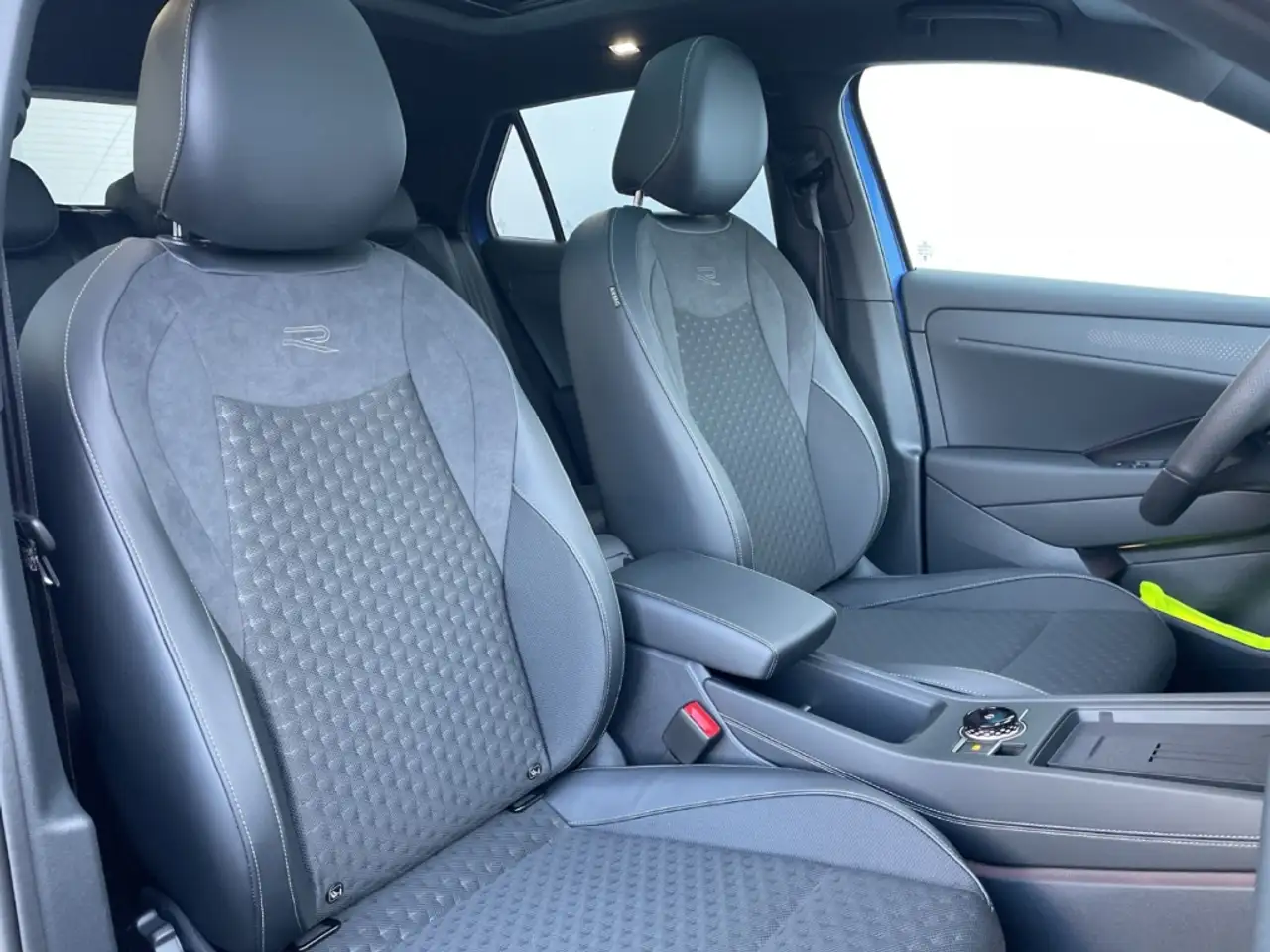 Volkswagen T-Roc 9