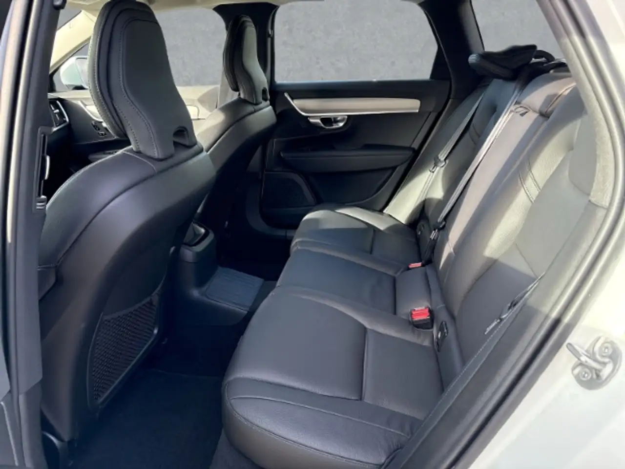 Volvo V90 5