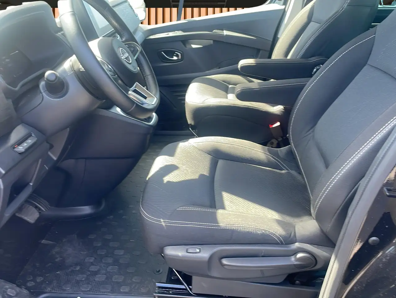 Nissan Primastar 9