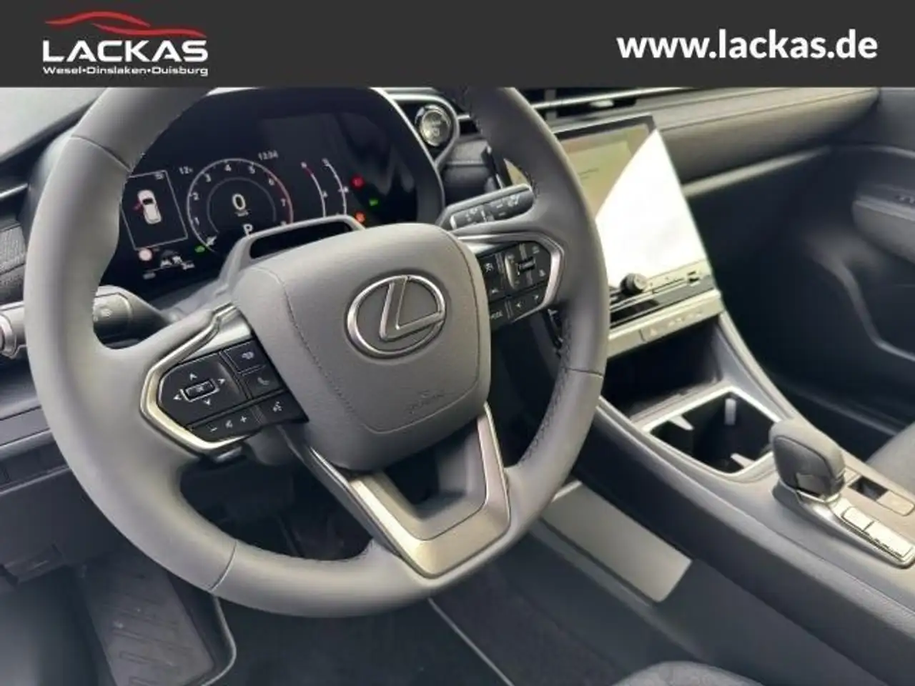 Lexus LBX 10