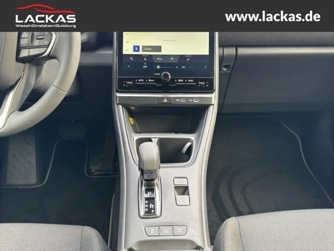 Lexus LBX 14