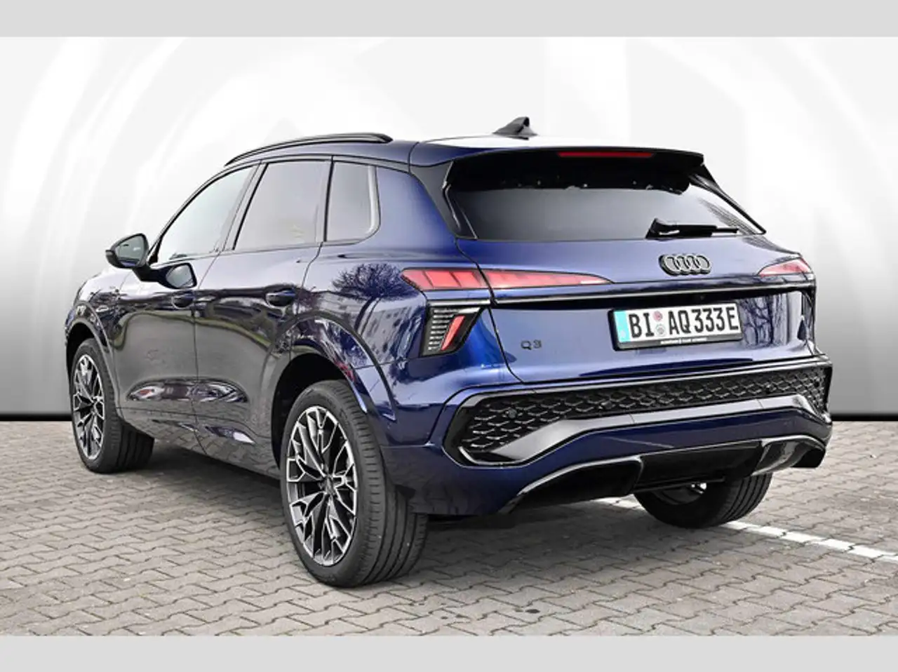 Audi Q3 4