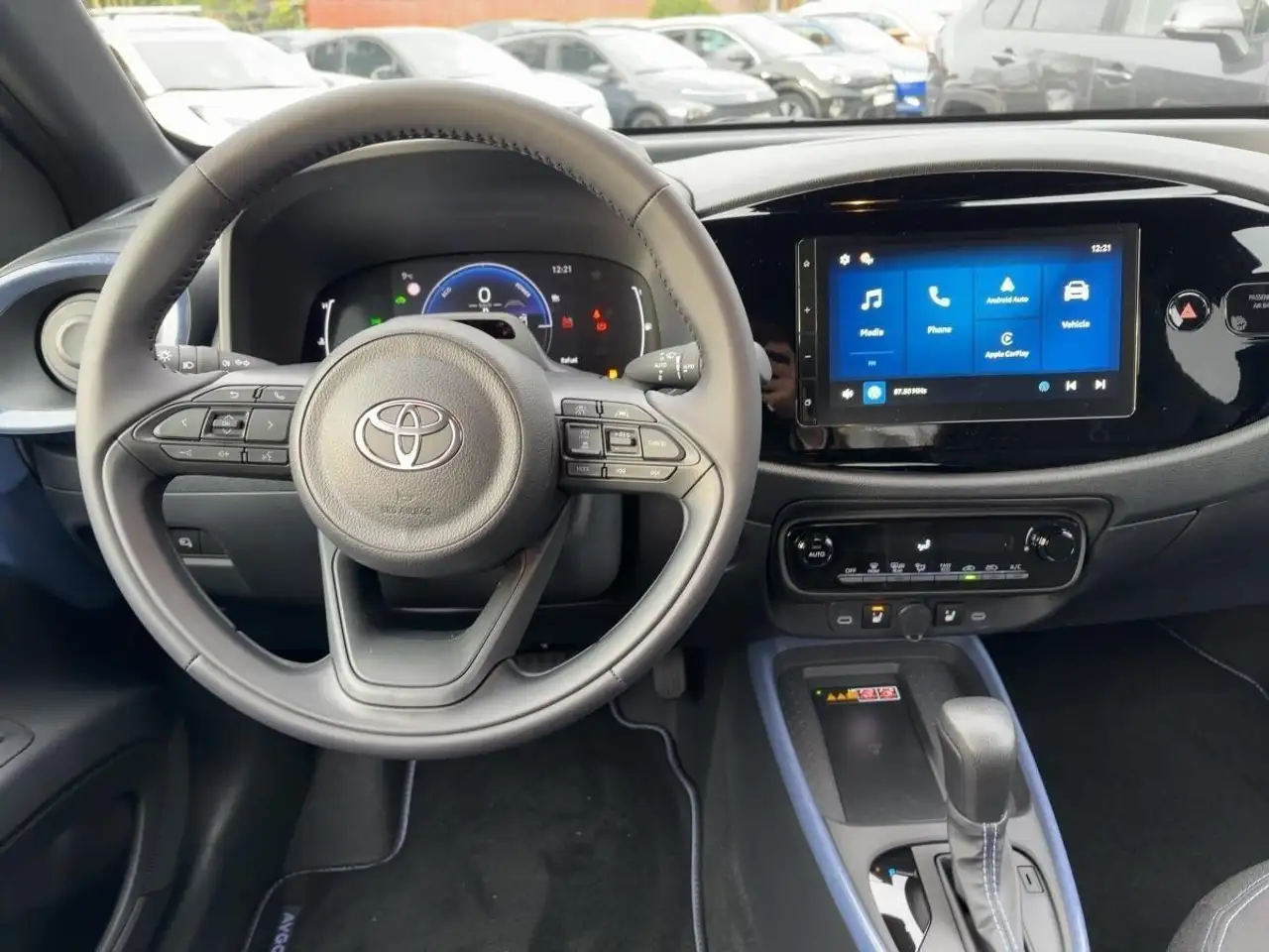 Toyota Aygo X 8
