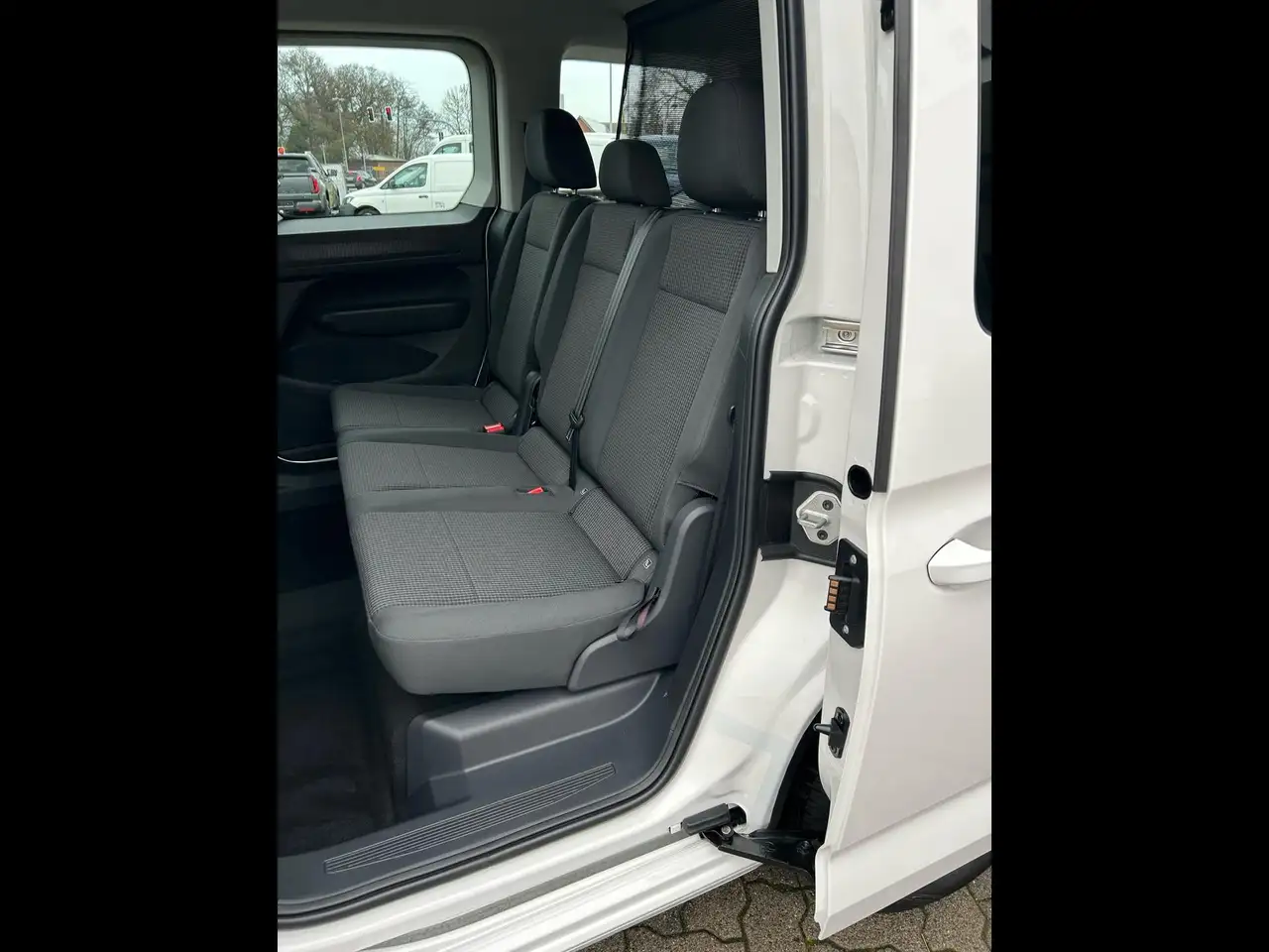 Volkswagen Caddy 16