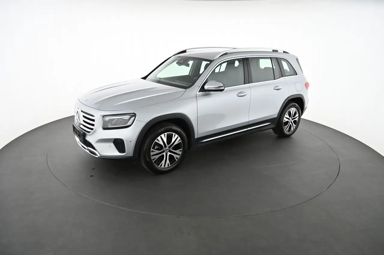 Mercedes-Benz GLB 200 3