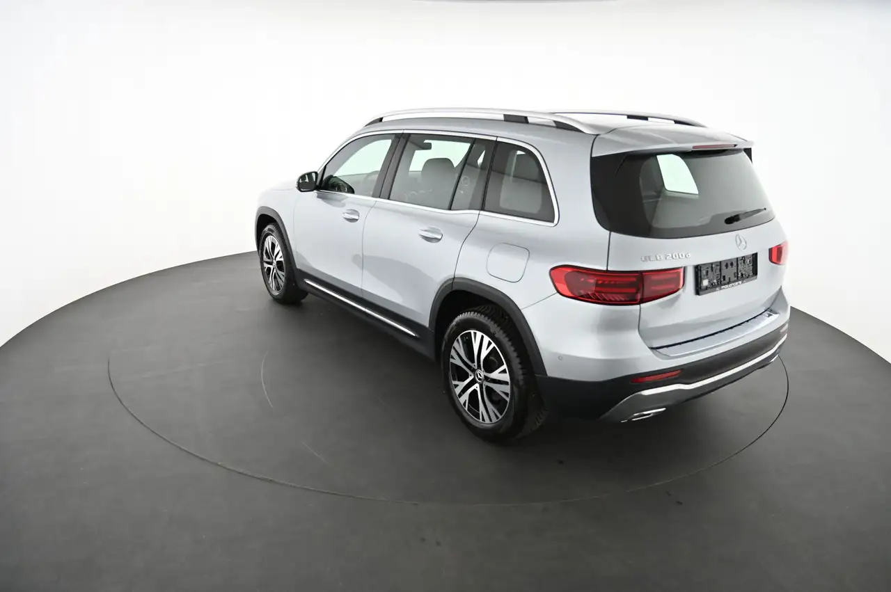 Mercedes-Benz GLB 200 9